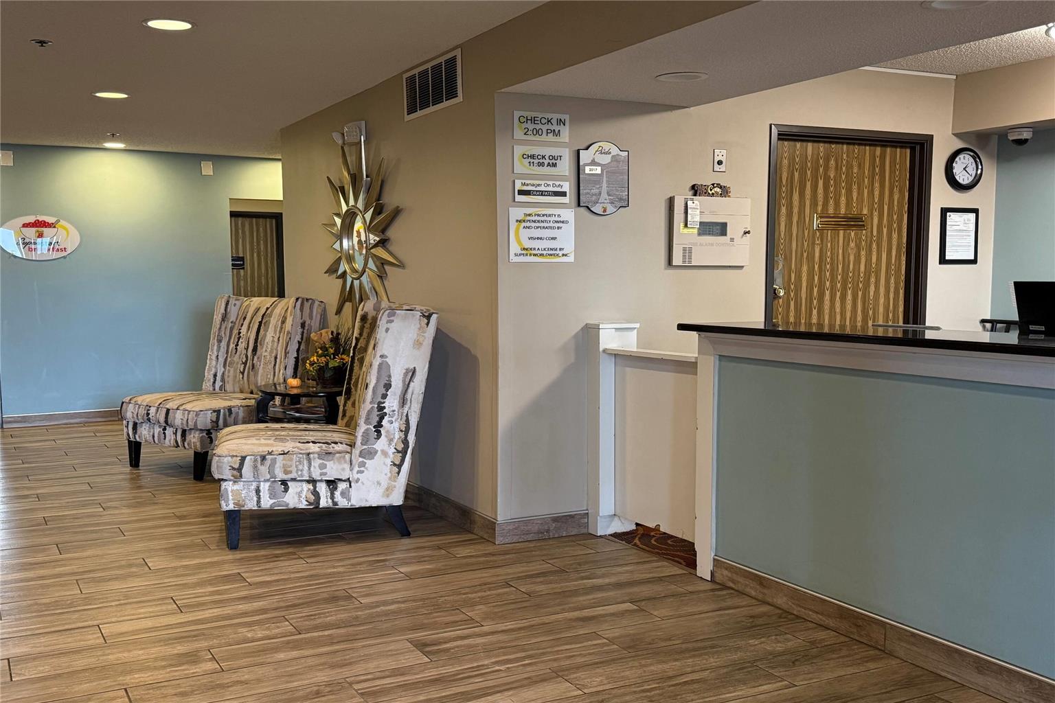 Super 8 by Wyndham Evansville North - photo 4