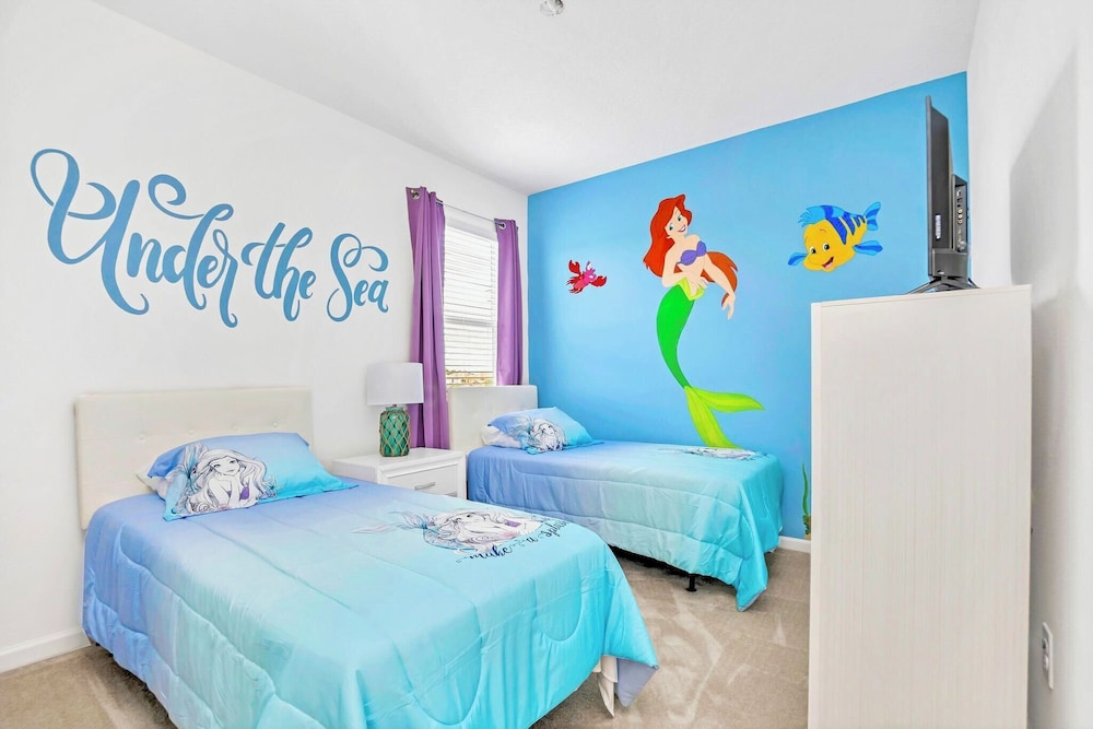 8BR Family Resort Home With Pool & Theatre - photo 9