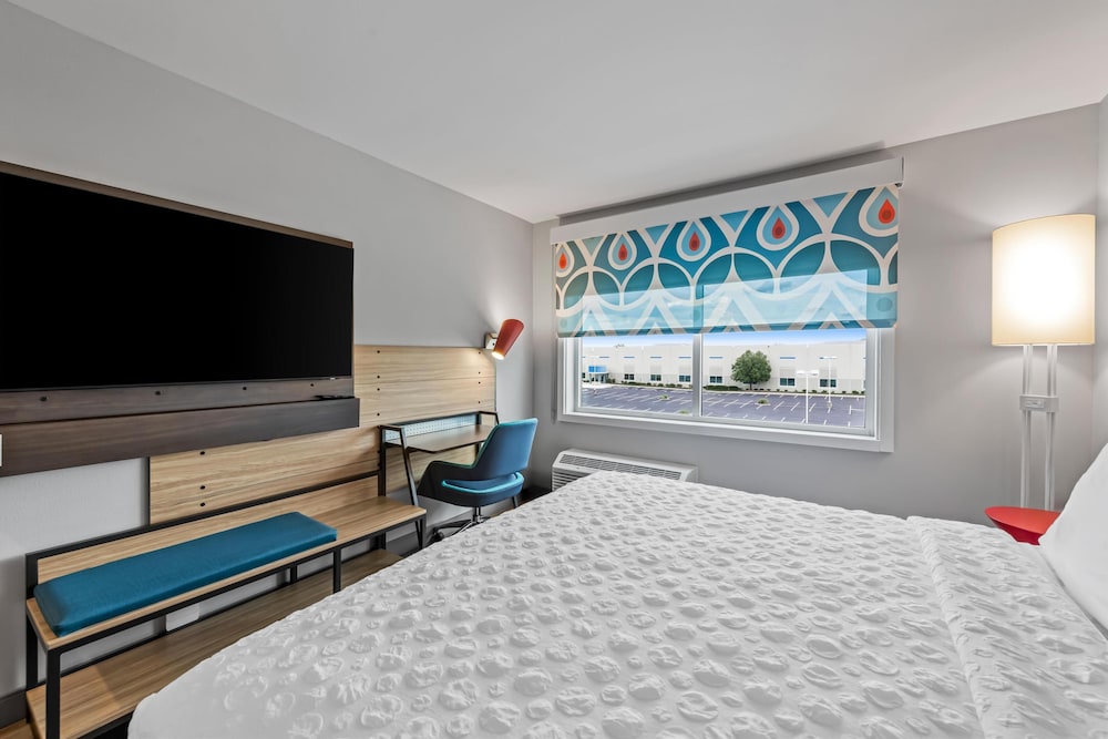Tru by Hilton Kansas City Airport - photo 11