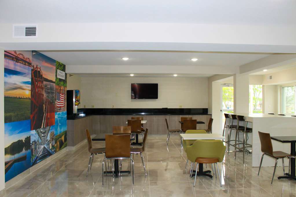 Clarion Pointe Bettendorf Quad Cities - photo 4