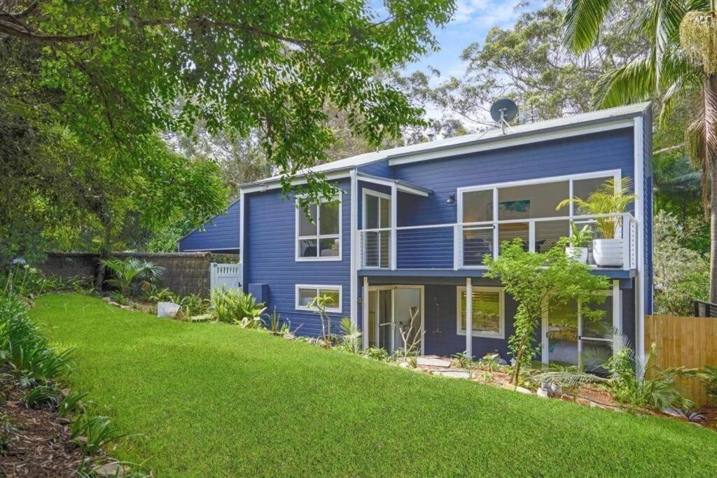 Family Friendly Beach House 5mins Walk To the Beach — 4-Star Luxury Hotel in Macmasters Beach, Australia