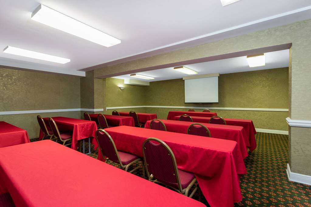 Ramada by Wyndham Altamonte Springs Near I 4 - photo 24