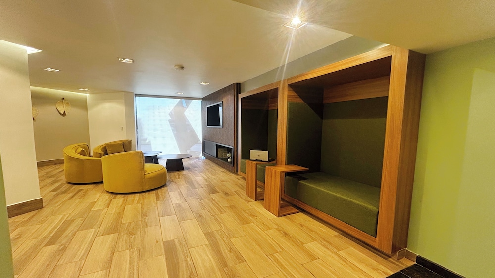Holiday Inn Mexico Dali Airport by IHG