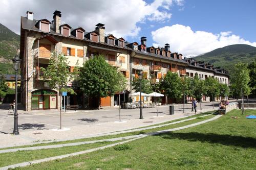 Apartamentos Los Tilos — Benasque — photo 2
