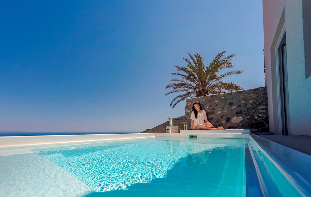 Elysian Santorini — Oia — photo 2