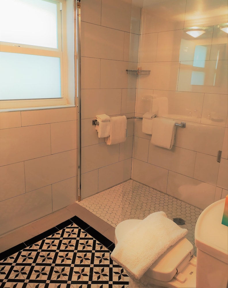 Manhattan Tower Apartment Hotel - photo 124