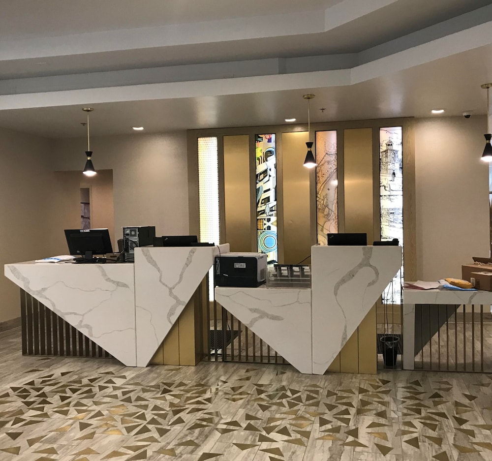 Sheraton Richmond Airport Hotel - photo 5