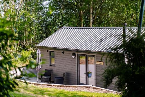A Cornish Cabin in the Tamar Valley — 4-Star Luxury Hotel in Gunnislake, United Kingdom