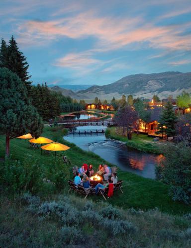 Rustic Inn Creekside - featured photo