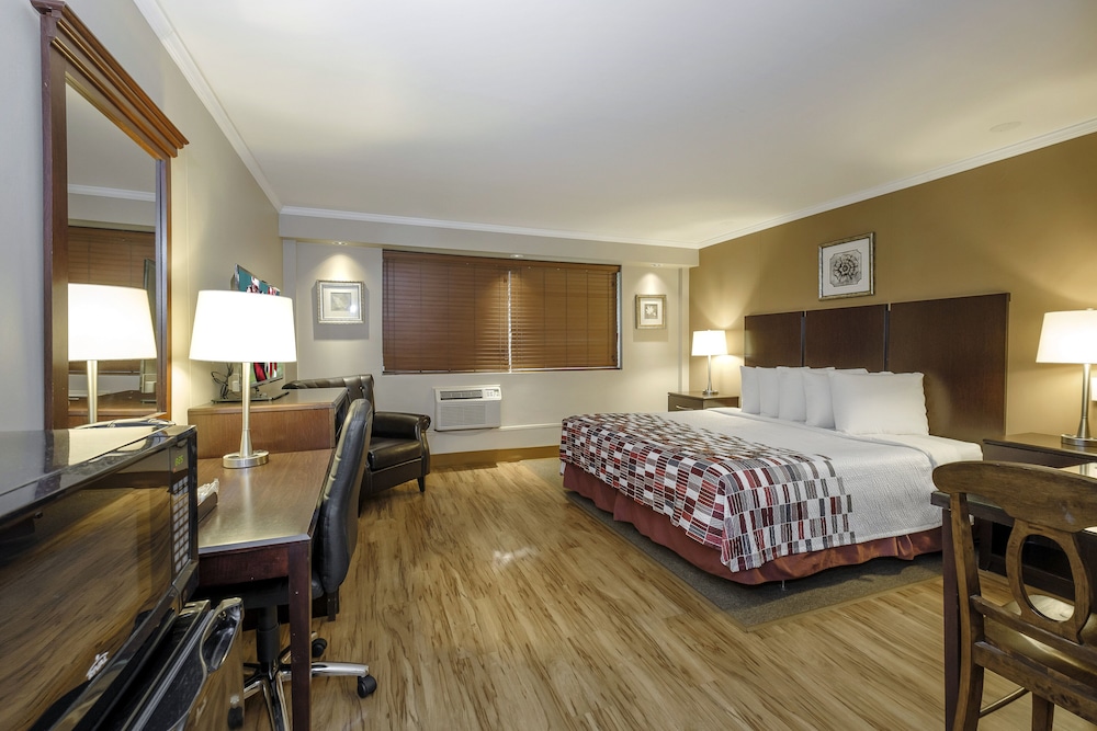 Red Roof Inn & Suites Herkimer - photo 18