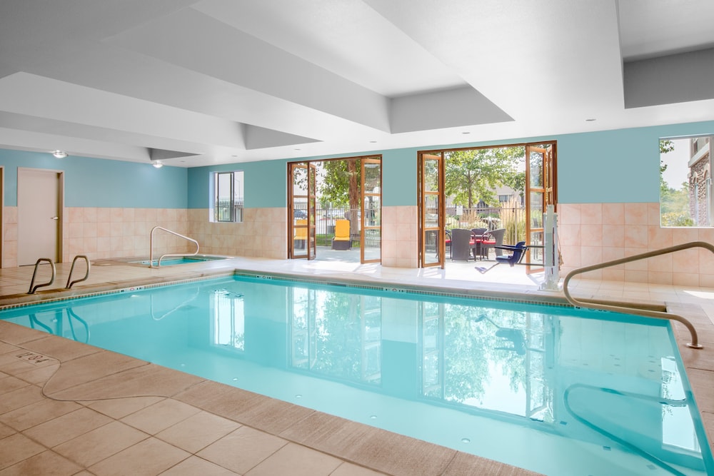 Holiday Inn Express & Suites Ontario - photo 25