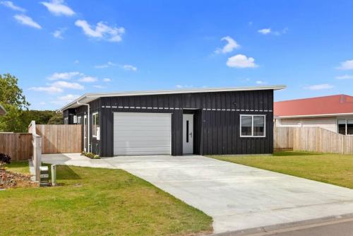Waiotahe Executive Getaway in Opotiki, New Zealand
