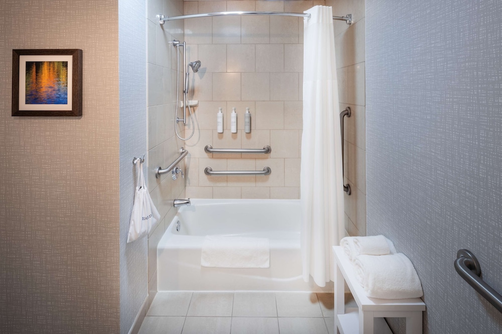 Hampton Inn Pullman - photo 18