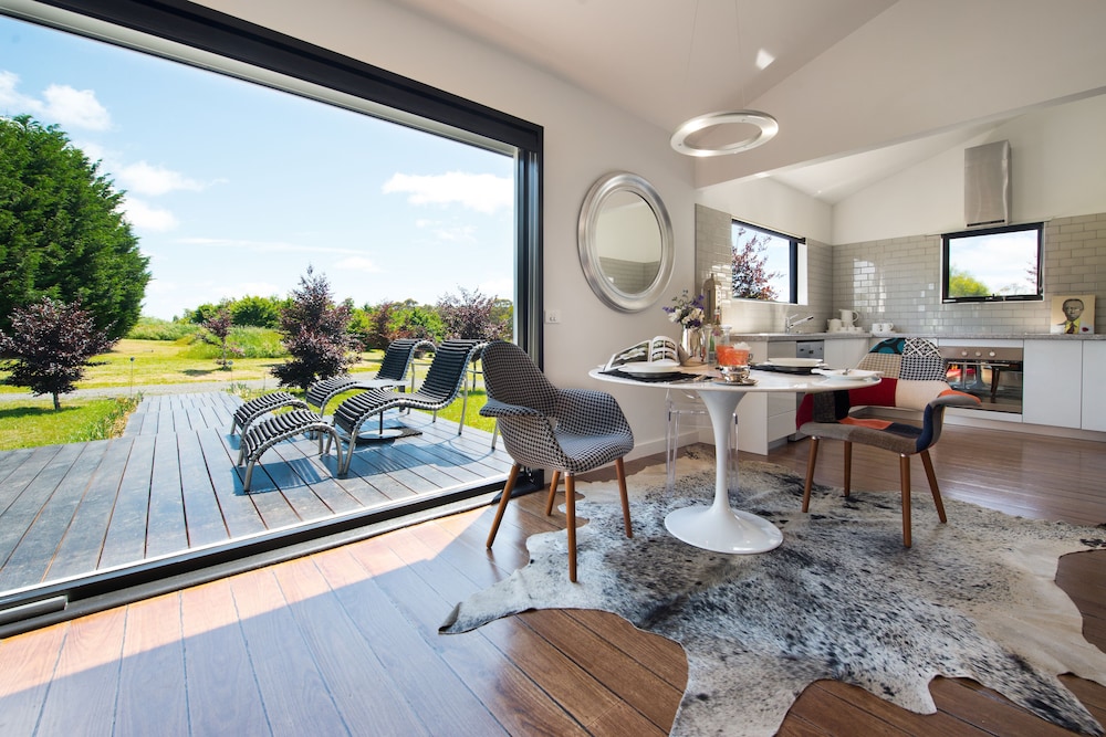 Reverie Lyonville — 4-Star Luxury Hotel in Daylesford, Australia