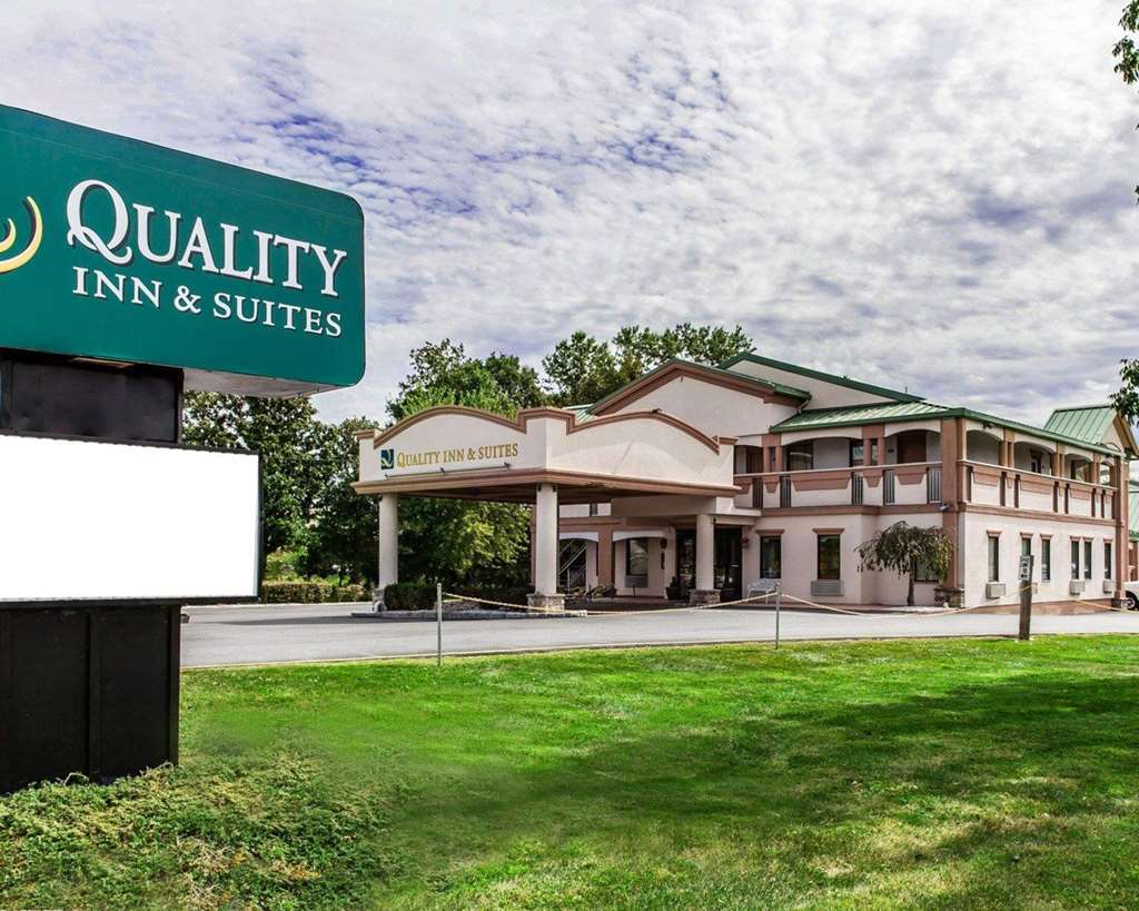 Quality Inn & Suites Quakertown Allentown - photo 2