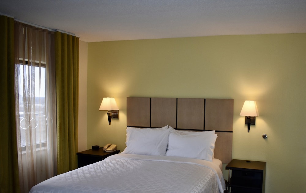 Candlewood Suites Indianapolis Downtown Medical District an IHG Hotel - photo 5