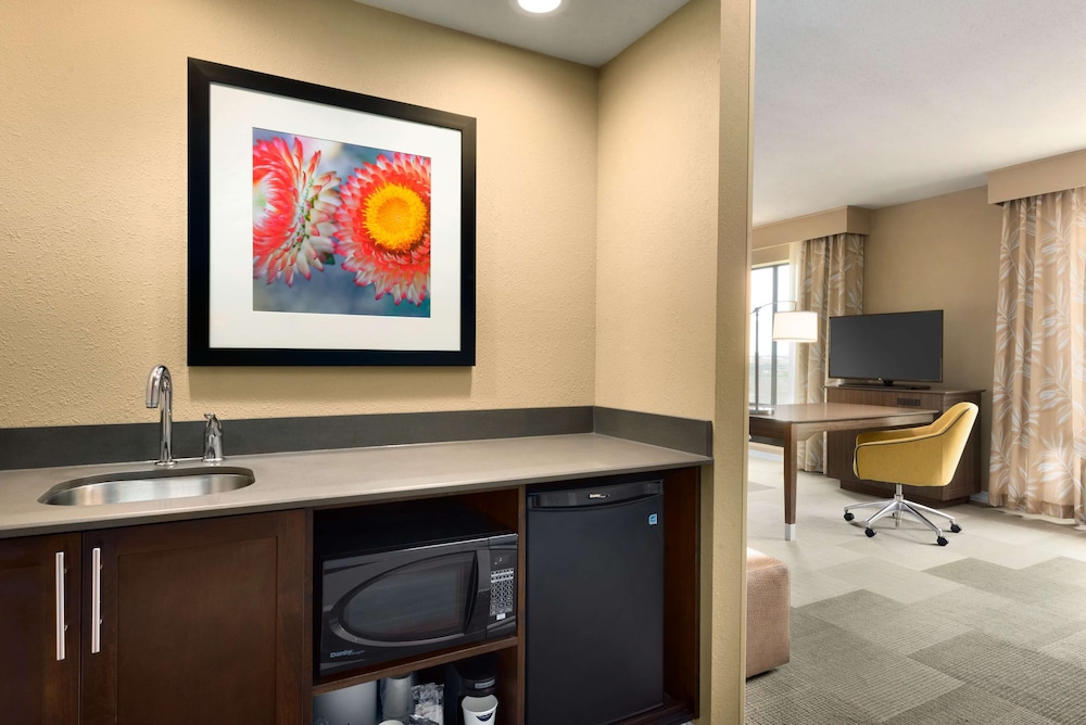 Hampton Inn & Suites Monroe - photo 17