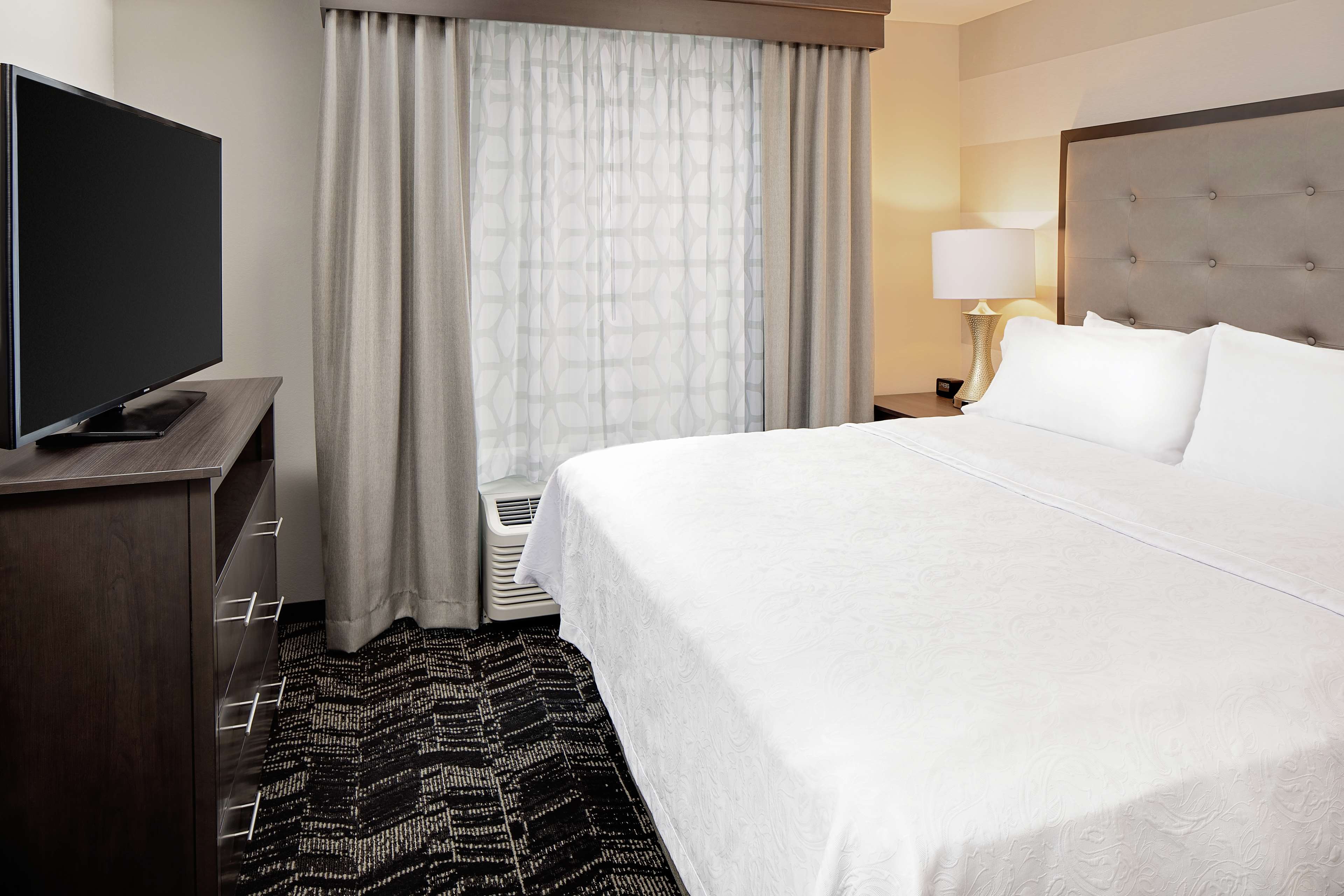 Homewood Suites by Hilton Ronkonkoma - photo 13