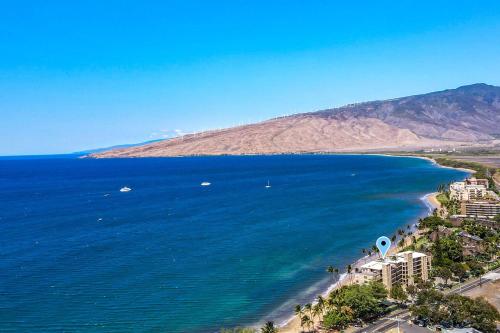 Kihei Beach 606 Direct Ocean Front Central AC — 4-Star Luxury Hotel in Kihei, United States