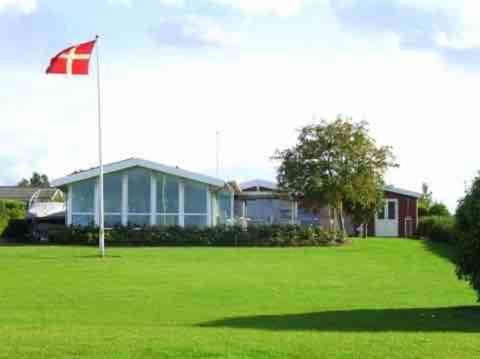 Strandhuset. - carbon neutral hotel in Middelfart