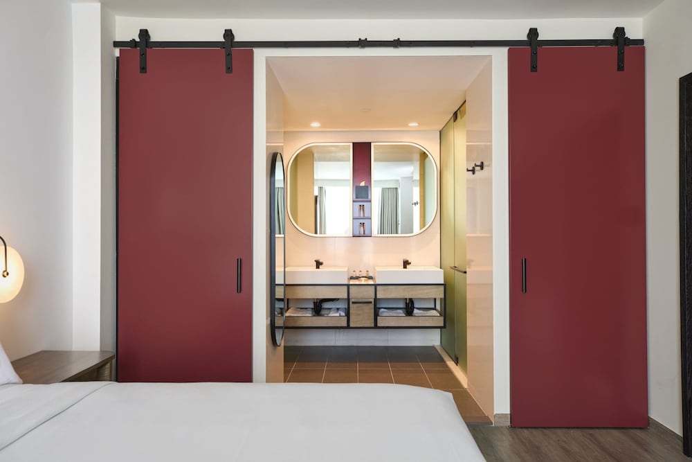 Renaissance New York Flushing Hotel at Tangram - photo 15