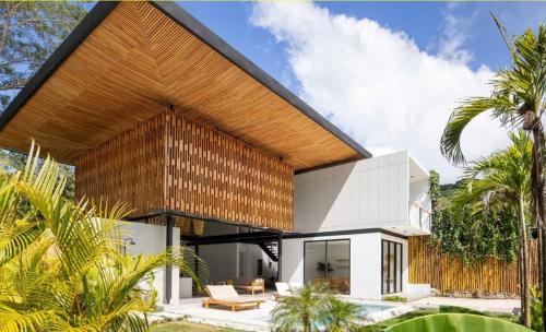 Naia Surf VillasWalk to Beach 2 Private Pools — 4-Star Luxury Hotel in Nicoya, Costa Rica