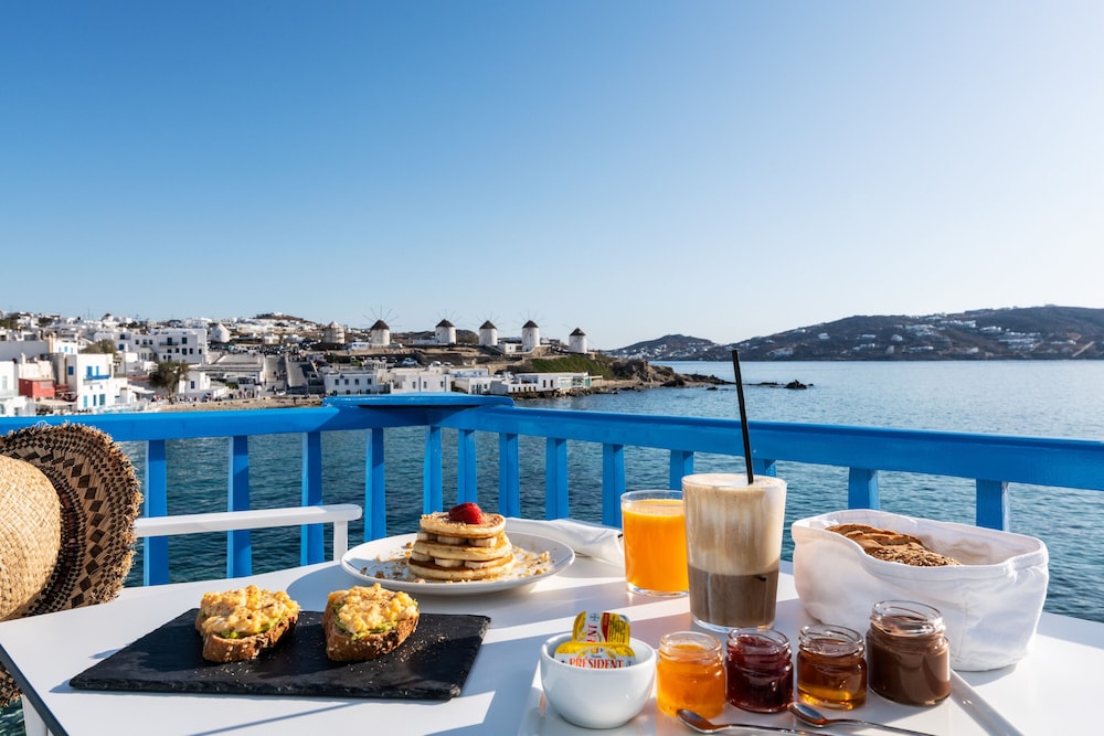 Bluetopia Suites in Mykonos, Greece