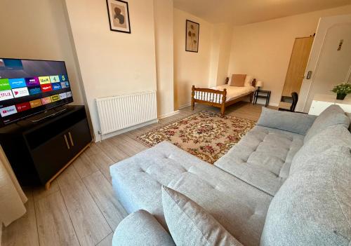 Enormous Family Flat — 4-Star Luxury Hotel in London, United Kingdom