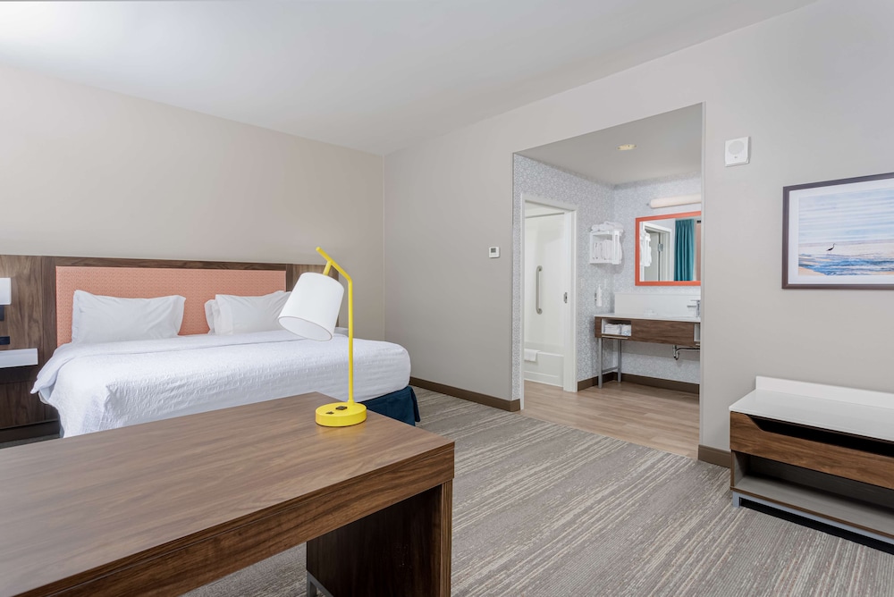Hampton Inn & Suites Orange Beach Gulf Front - photo 20