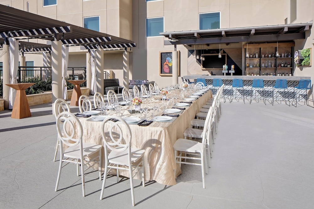Hotel Indigo Austin Downtown University by IHG - photo 60