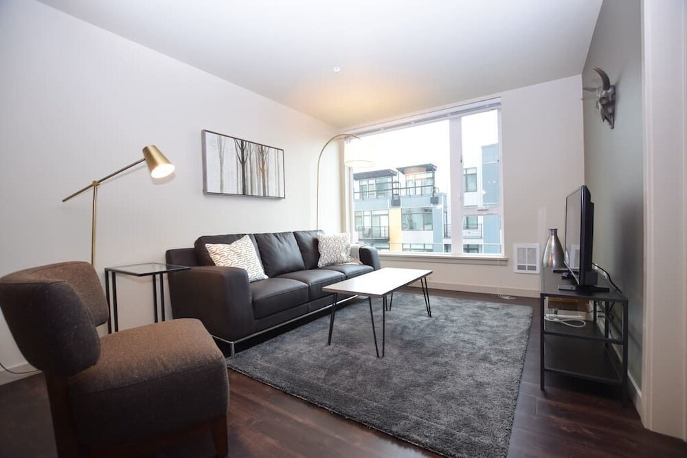 Capitol Hill Suites by Luxe Hubs - photo 37