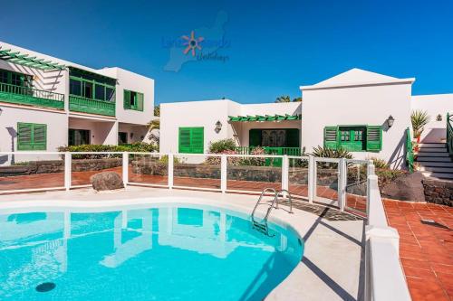 Vivienda Vacacional Aidamar in Costa Teguise, Spain
