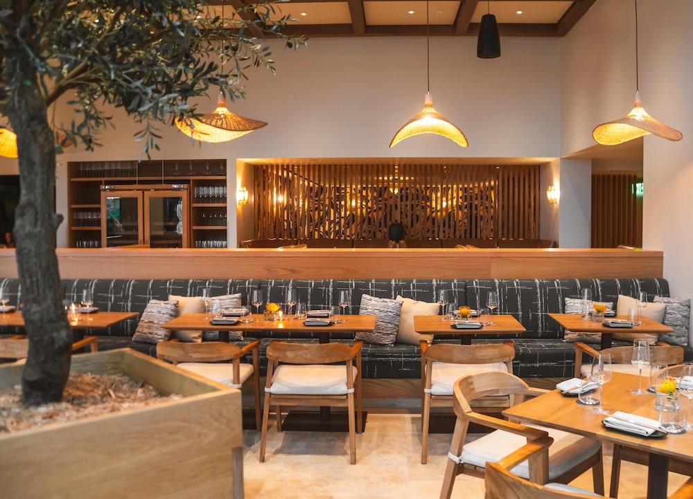 Waterstone Resort & Marina Boca Raton Curio Collection by Hilton - photo 46