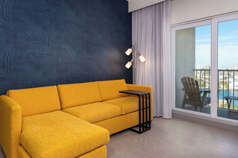 Hampton Inn & Suites Clearwater Beach - photo 22