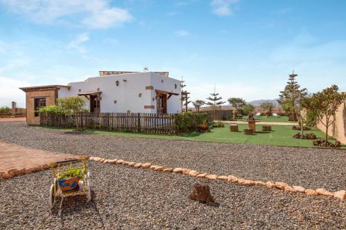 Casa Laura — 4-Star Luxury Hotel in Puerto Del Rosario, Spain
