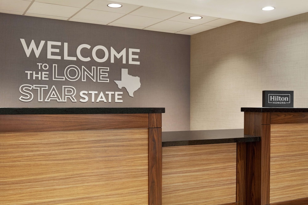 Hampton Inn Houston Hobby Airport - photo 7