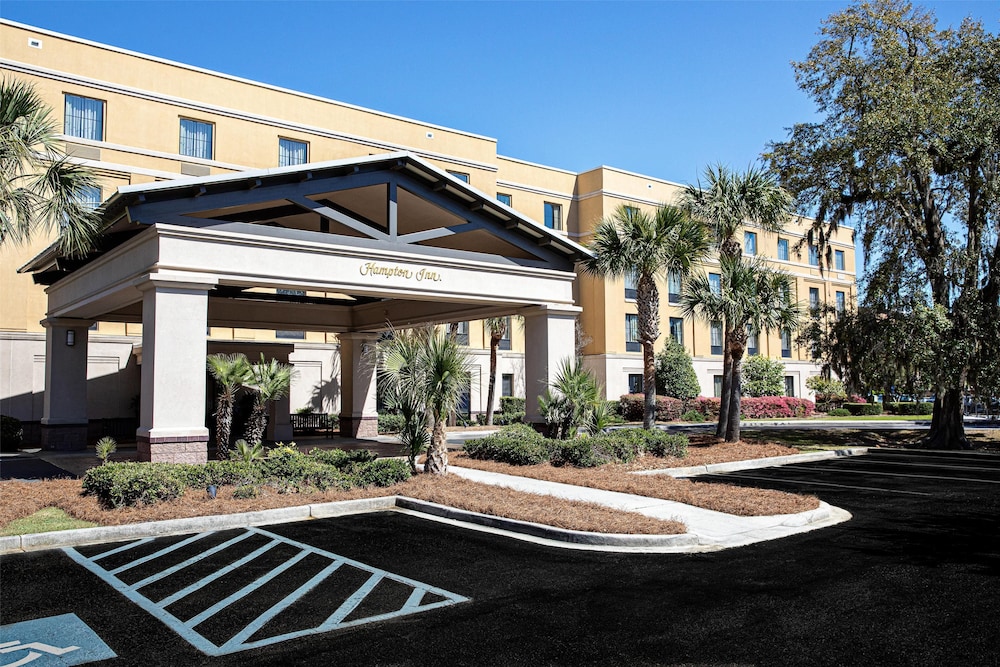 Hampton Inn Charleston Daniel Island — hotel in Charleston