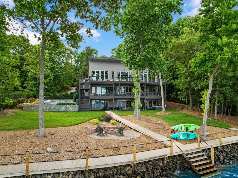 Lake Norman Getaway - photo 102
