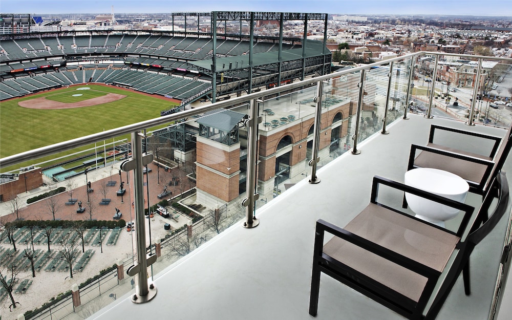 Hilton Baltimore Inner Harbor - photo 4