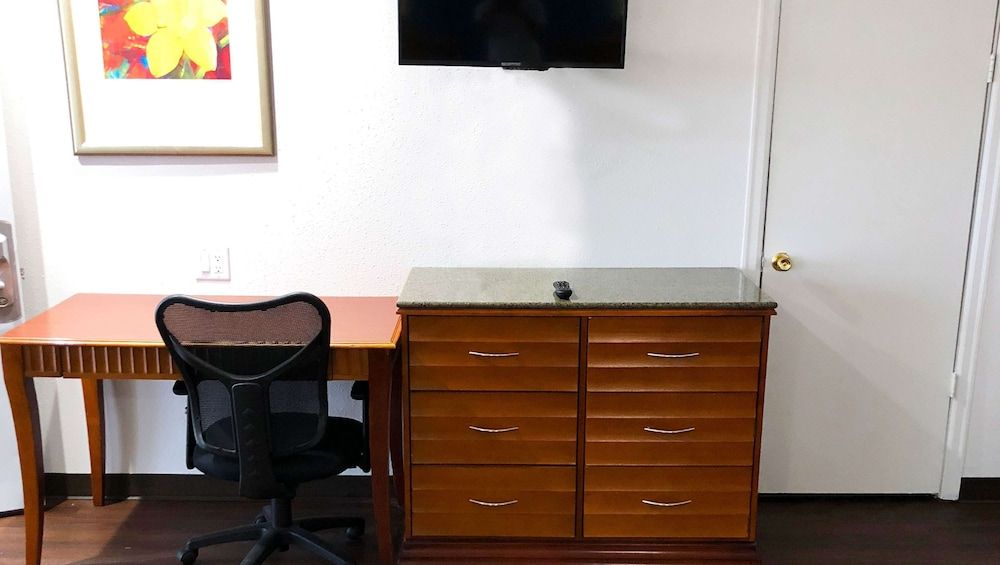 Lucky Vista Motel - photo 3