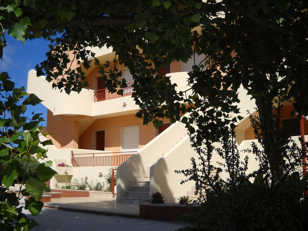 Appartamenti a Pochi Passi dal Mare — 4-Star Luxury Hotel in Marsala, Italy