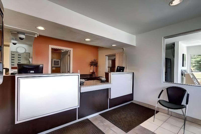 Econo Lodge Midvale UT - carbon neutral hotel in Midvale