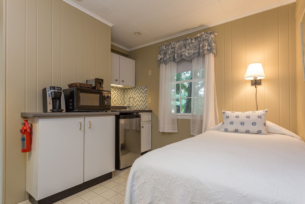 Dockside Guest Quarters & Restaurant - photo 56