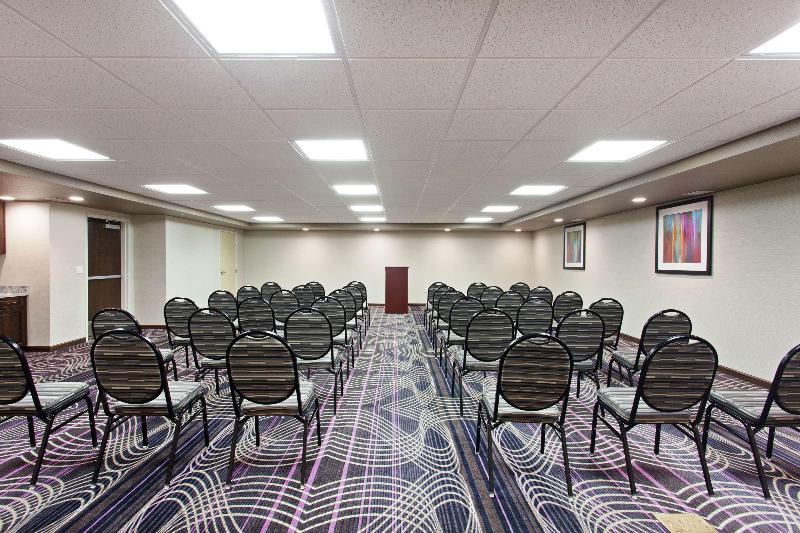Hampton Inn Seattle Everett - photo 4