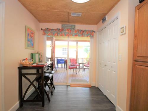 E Huron 401 - photo 13