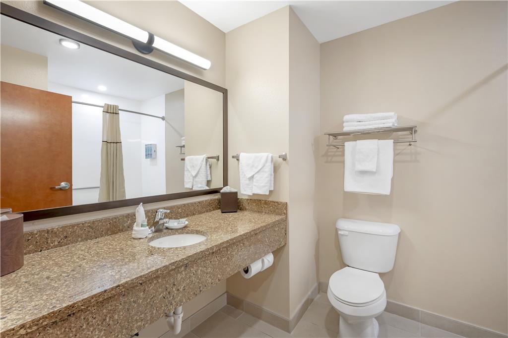 Best Western Bronco Inn - photo 36