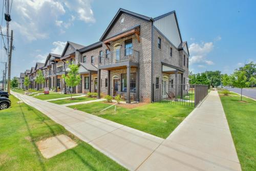 Tide on 12th in Tuscaloosa, United States