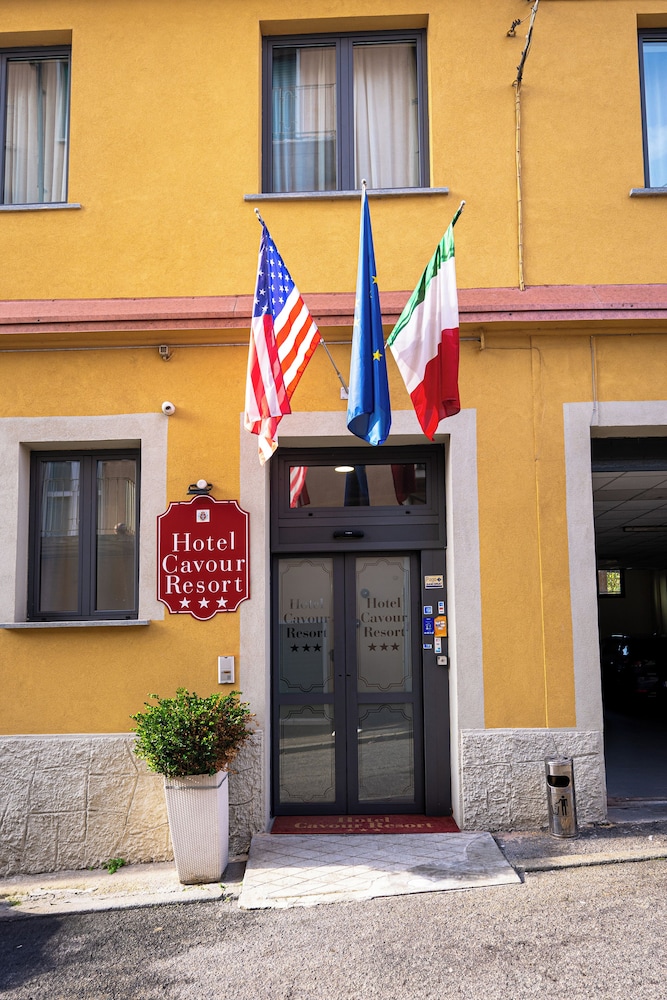 Cavour Resort — Moncalieri