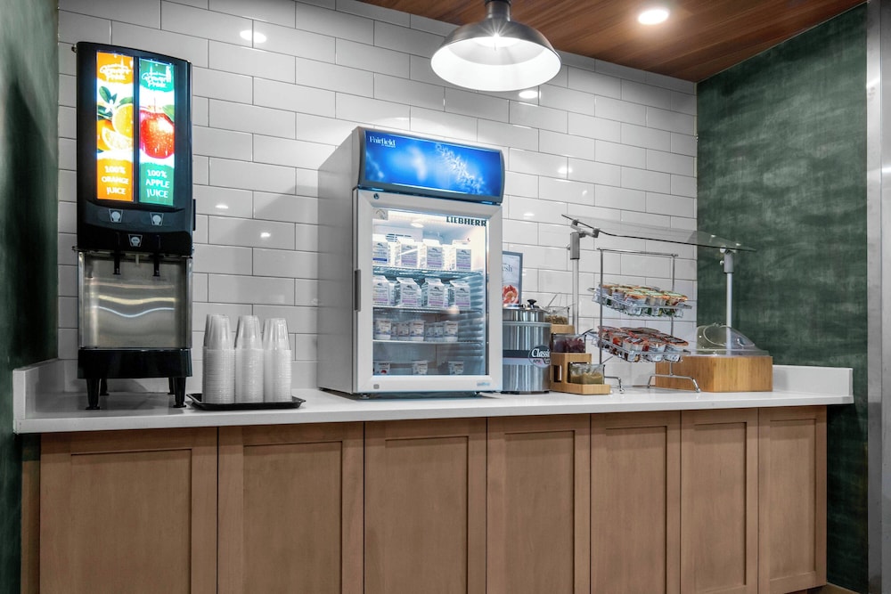Fairfield Inn & Suites by Marriott Rocky Mount - photo 24
