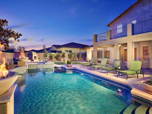 Prime Location Heated Pool Hot Tub Fire Pit Bbq More — 4-Star Luxury Hotel in Phoenix, United States